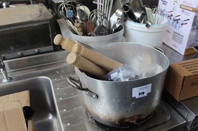 Lot 370 - 3 containers of assorted chef utensils