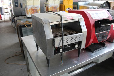 Lot 409 - 38cm electric Chef Master conveyor toaster