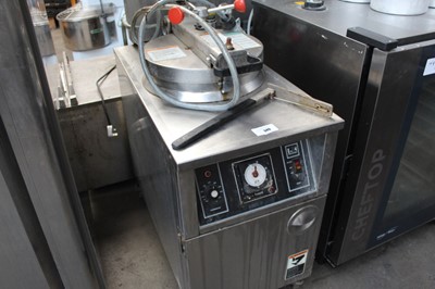 Lot 340 - 45cm electric barbecue king pressure fryer