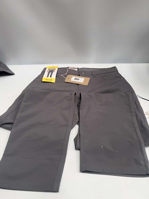 Lot 3411 - 15x grey Kirkland men's trousers