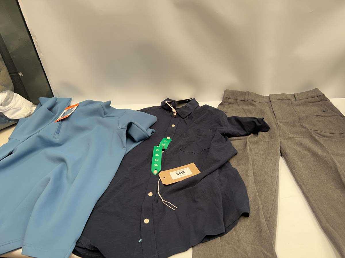 Lot 3419 - Large bag of mixed clothing including Briggs,...