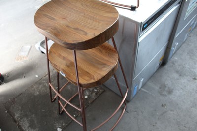 Lot 475 - 4 wooden-topped, copper-effect frame stools