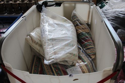 Lot 566 - Pallet crate of curtain valances