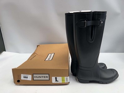 Lot 3452 - Hunter Wellington boots (UK5) Black Wellies