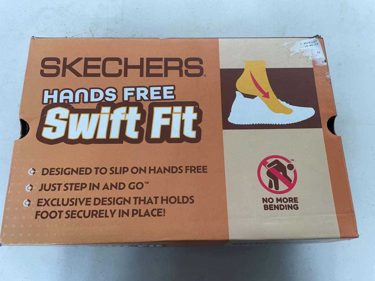 Lot 3459 - Men's Skechers hands free swift fit slip on...