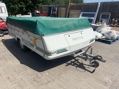Lot 4295 - Pennine Pullman 535 SE single-axle caravan...