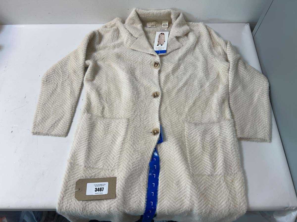 Lot 3467 - Quantity of Ladies Weatherproof longline...