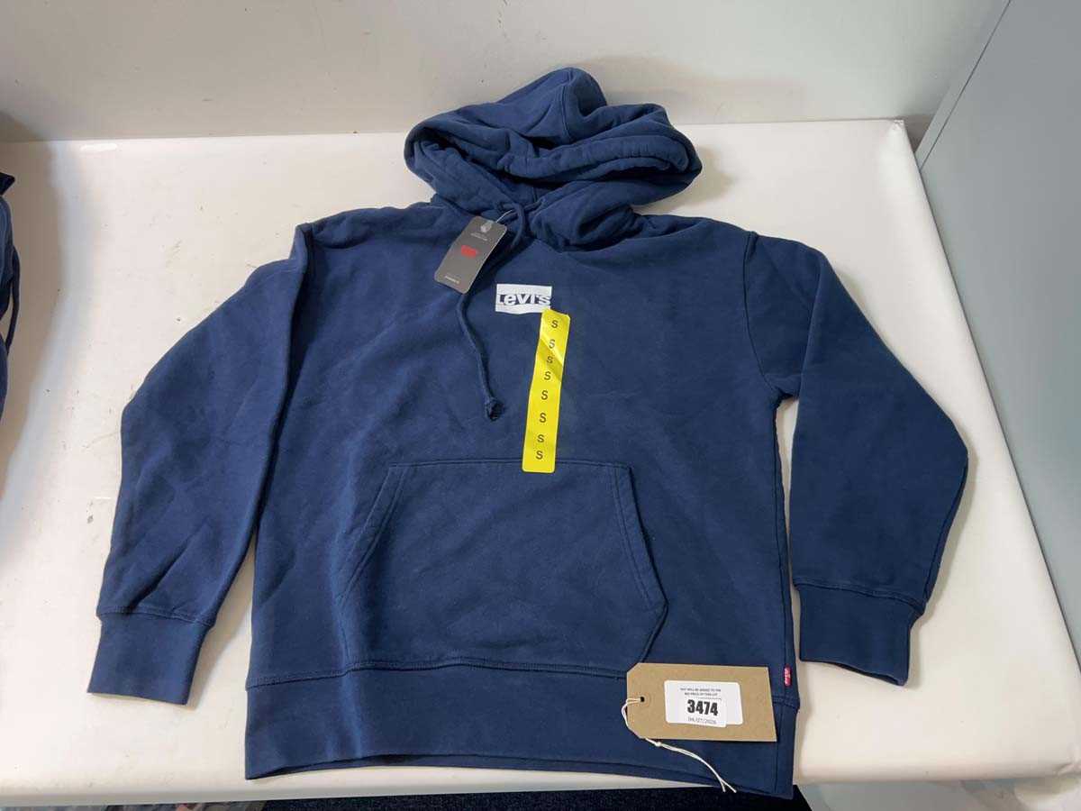Lot 3474 - 10x Levi's navy logo hoodies