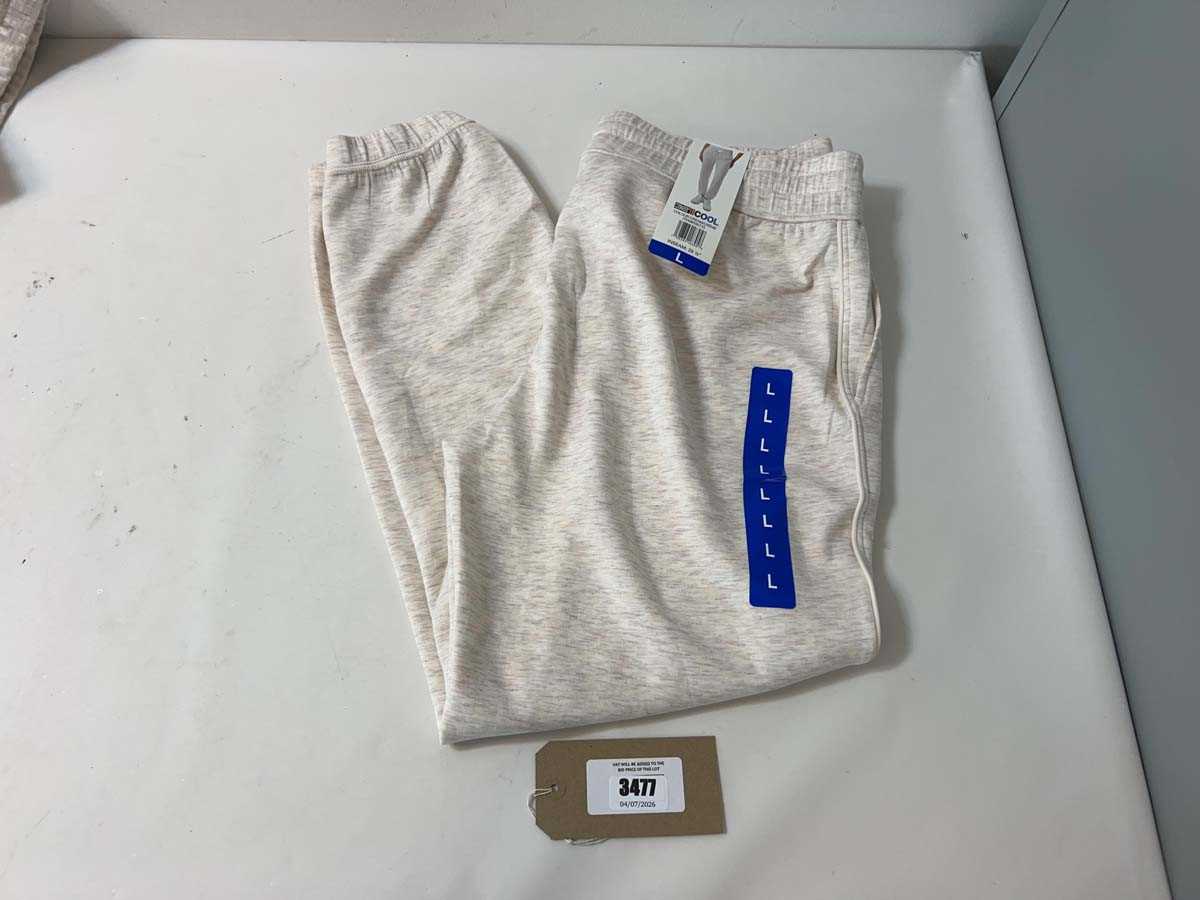Lot 3477 - Ladies 32 Degrees cool jogging bottoms Cream