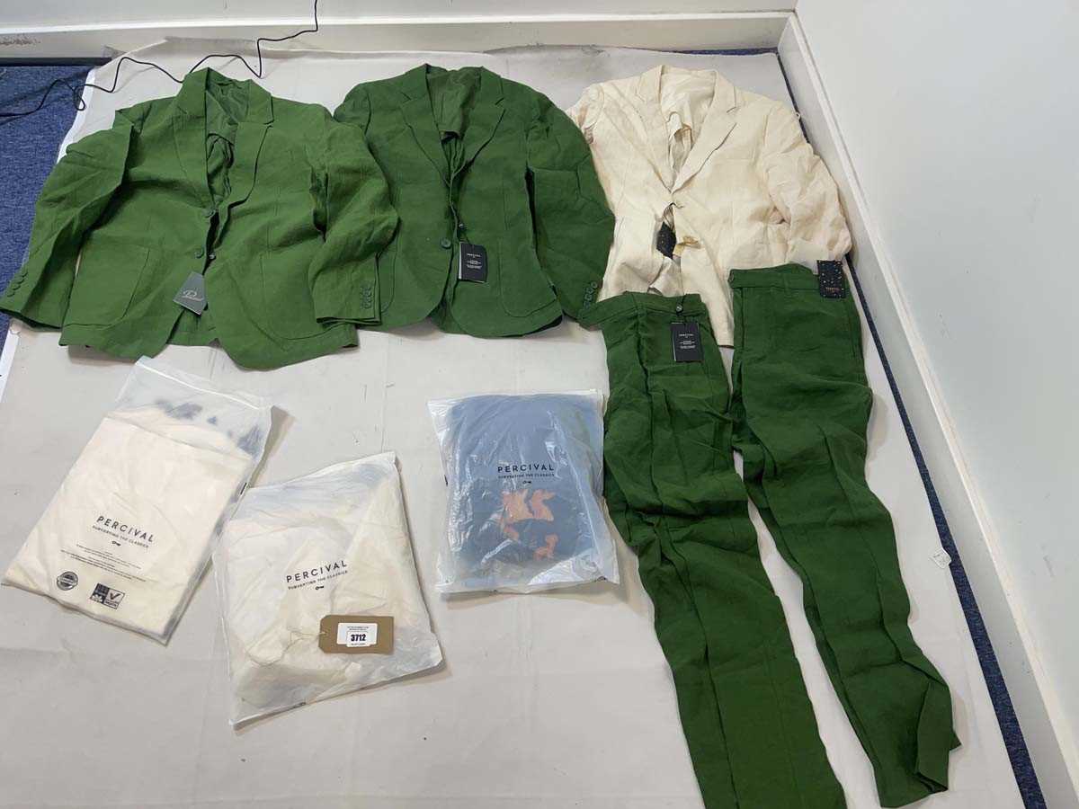 Lot 3712 - Percival clothing