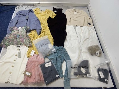 Lot 3713 - Clothing to include Outcast, The White Company,...