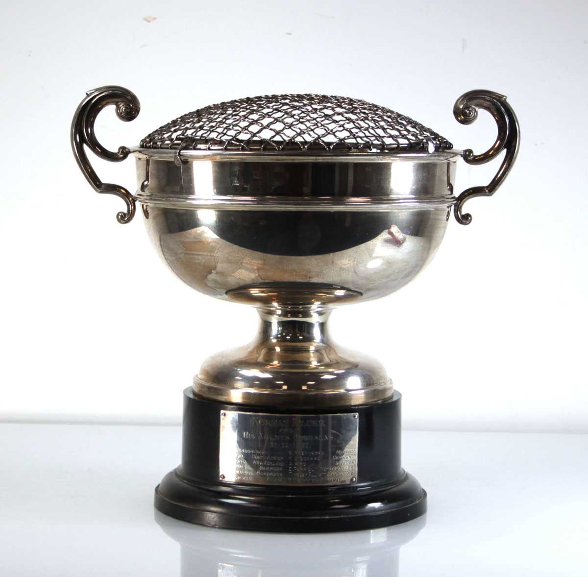 Lot 264 - A silver two-handled footed bowl, Birmingham...