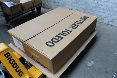 Lot 526 - Mettler Toledo Platform Precision Scales 150kg...