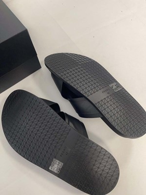 Lot 3729 - Pedro EU42 cross sandals in black - boxed plus...