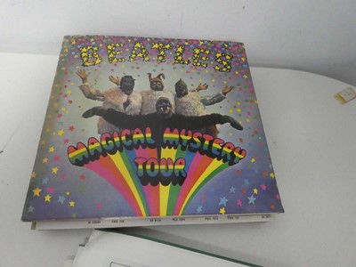 Lot 15 Beatles singles incl. Twist & Shout, Can't...