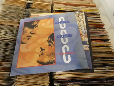 Lot Box of 7" singles incl. Styx, Linx and Scritti...