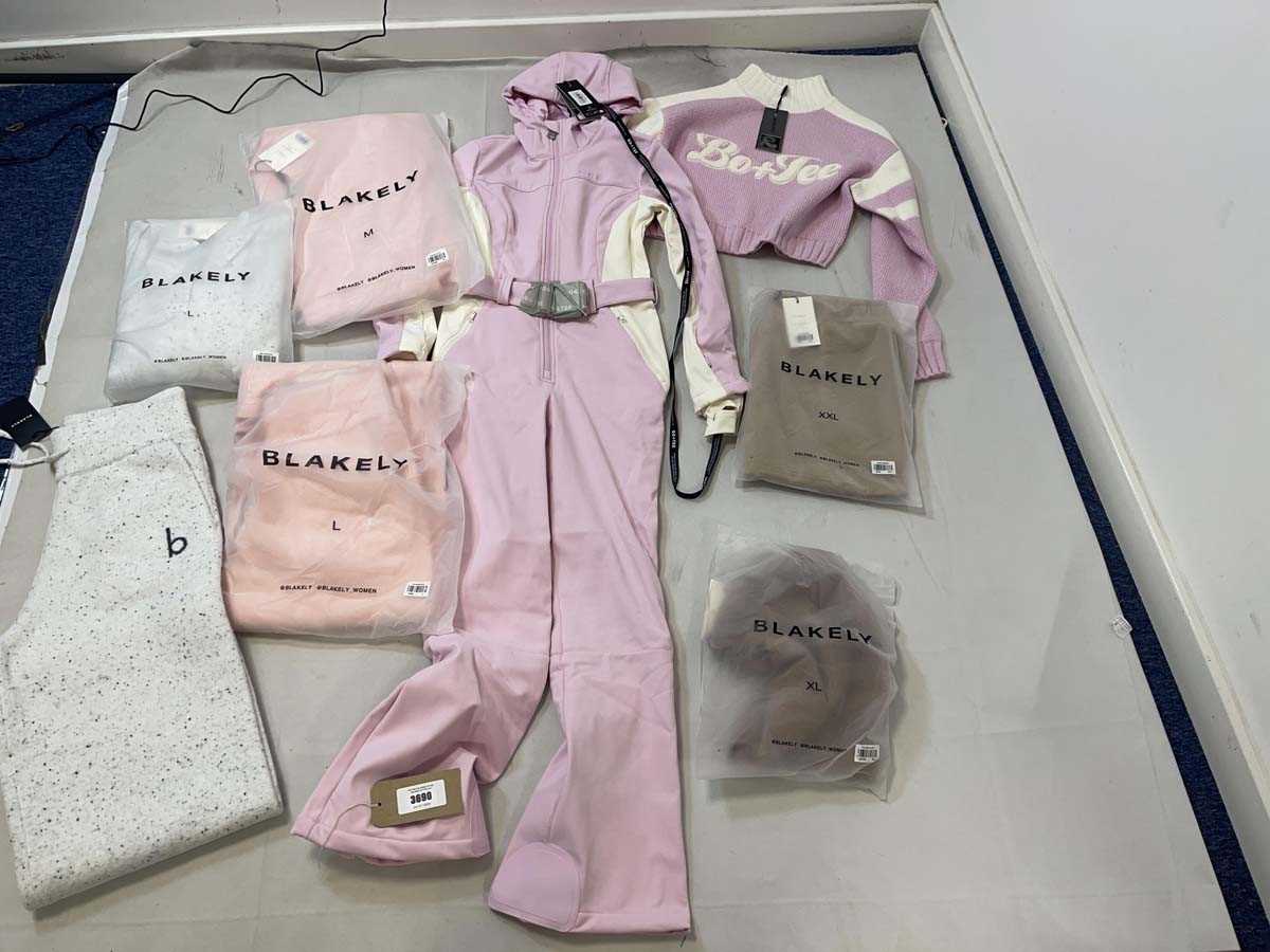 Lot 3690 - Blakely & Bo+Tee clothing