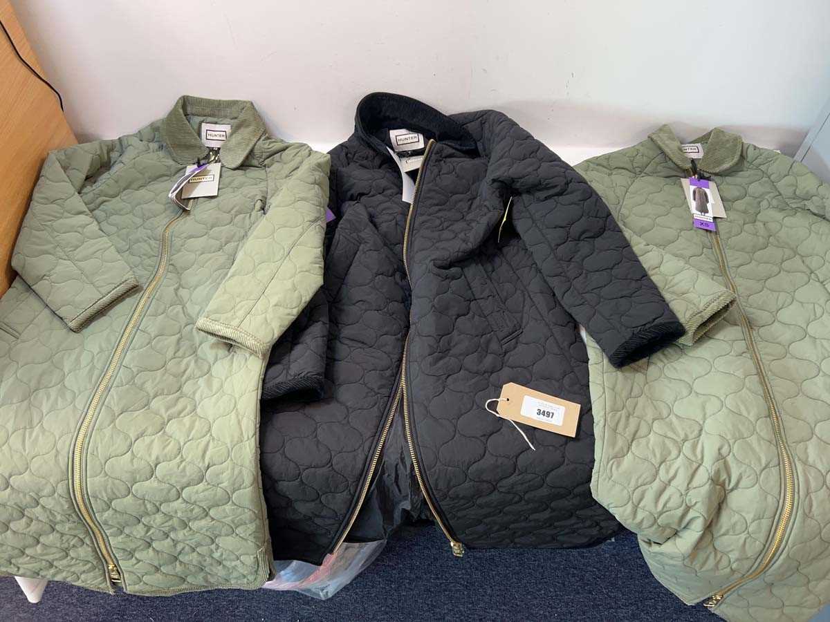 Lot 3497 - 3x Hunter quilted longline jackets