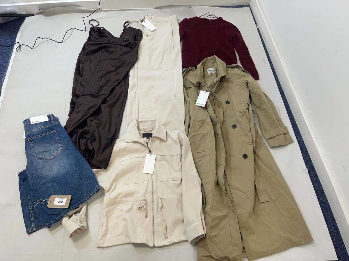 Lot 3773 - Zara & Sister Companies clothing