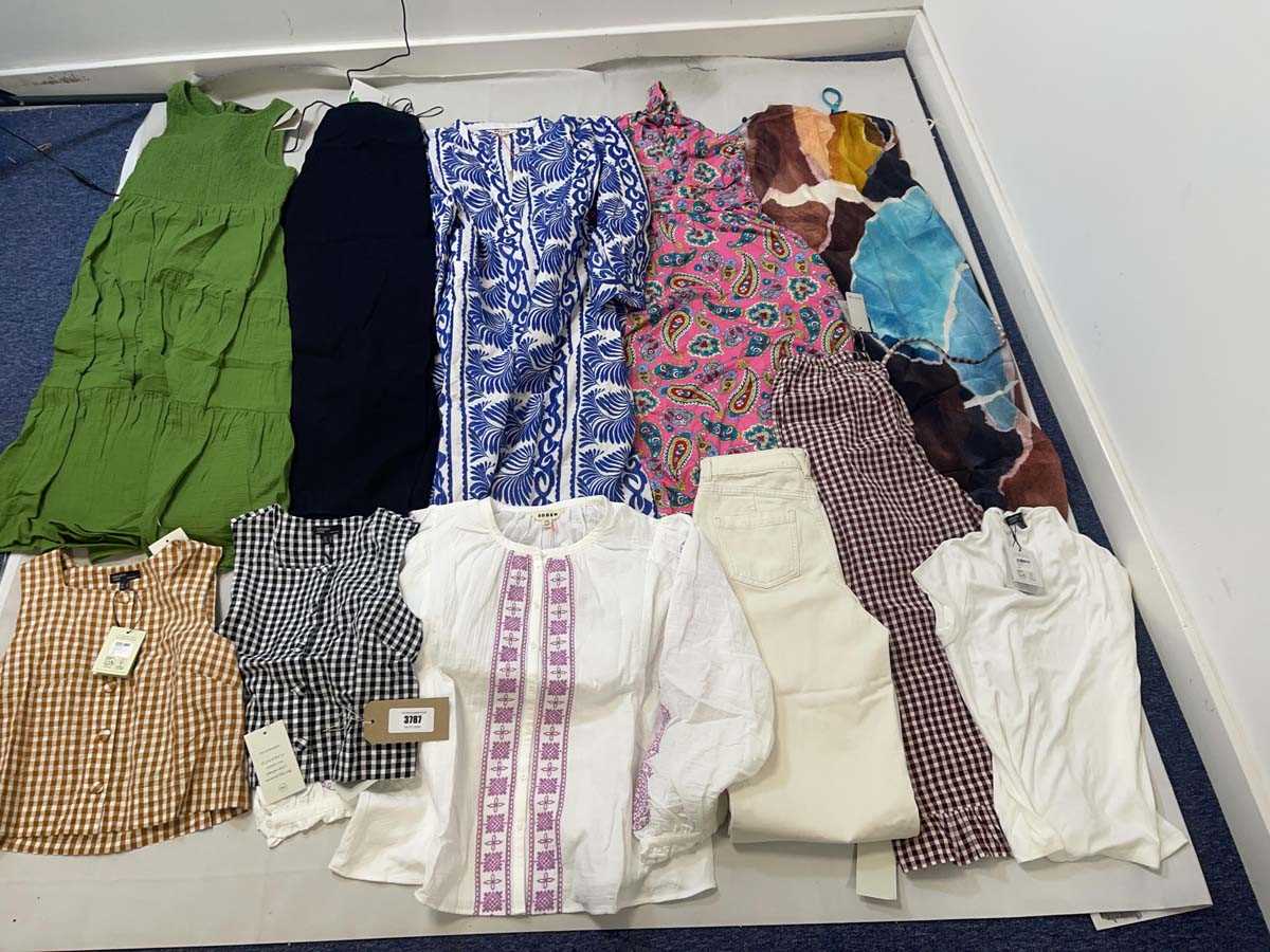 Lot 3787 - NoBody's Child & Boden clothing