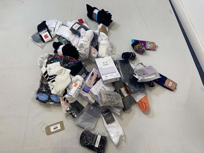 Lot 3805 - Mixed paired socks