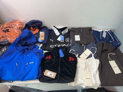 Lot 3844 - Sportswear Adidas x Arsenal, MUFC, Adanola,...