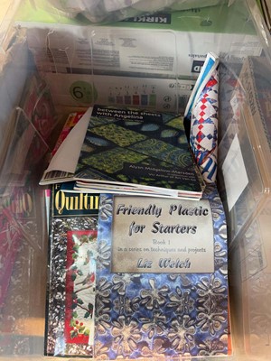 Lot 1517 - Box containing quilt making and patchwork...