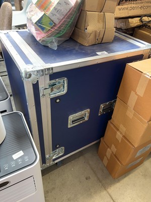 Lot 2034 - Large heavy duty commercial flight case