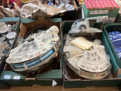 Lot 424 - Two trays containing Star Wars related toys to...