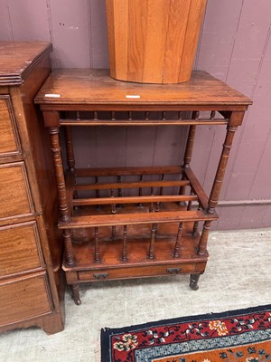Lot 31 - A Victorian mahogany Canterbury what not stand