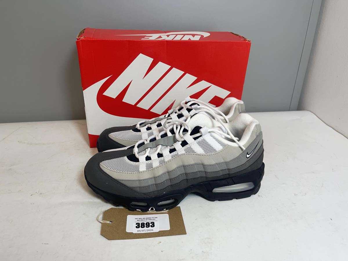 Lot 3893 - Nike UK10 air max 95 big bubble trainers in...