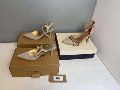 Lot 3902 - 3x Boxed pairs of high heels to include Kurt...
