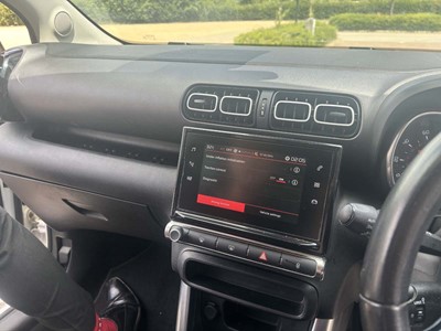 Lot (MF68 EBO) 2018 Citroën C3 AirCross Feel...