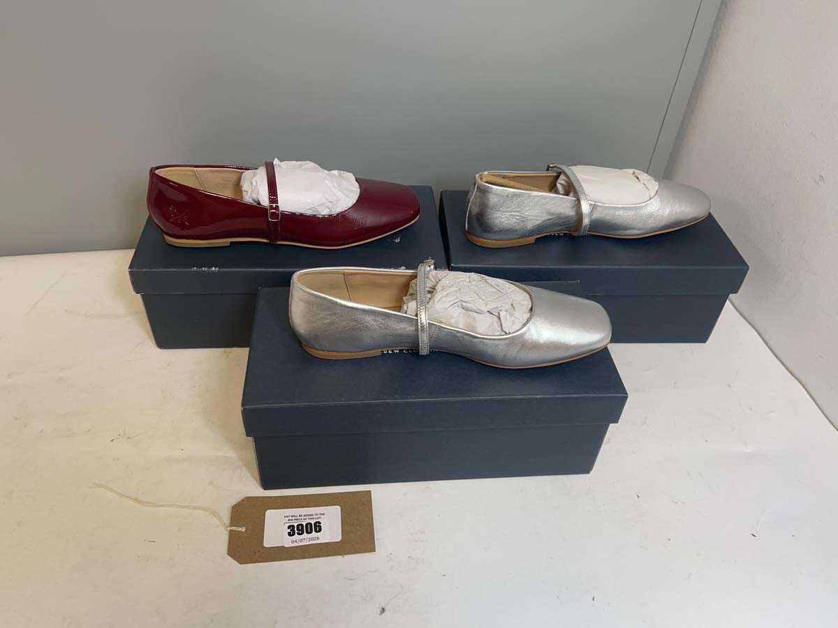 Lot 3906 - 3x Boxed pairs of Crew Clothing Company shoes...