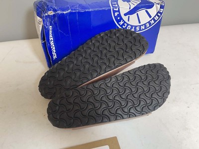 Lot 3914 - Birkenstock UK5 airzona BS sandals in copper -...