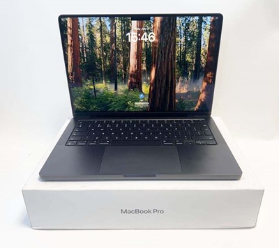 Lot MacBook Pro 14" 2024 A3112 Space Black laptop...