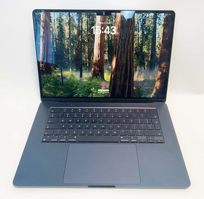 Lot MacBook Air 15" 2023 A2941 Midnight laptop...