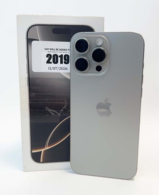 Lot iPhone 16 Pro Max 256GB Natural Titanium with...