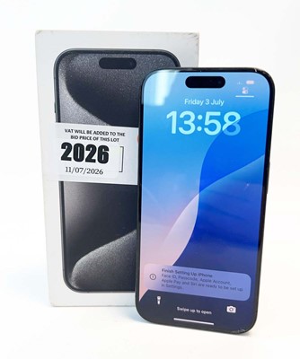 Lot iPhone 15 Pro 128GB Black Titanium with box