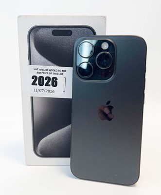 Lot iPhone 15 Pro 128GB Black Titanium with box