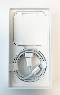 Lot iPhone 12 Mini 64GB Blue with box and cable