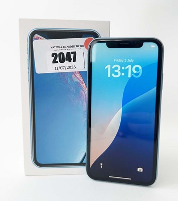 Lot iPhone XR 128GB Blue with box and charger