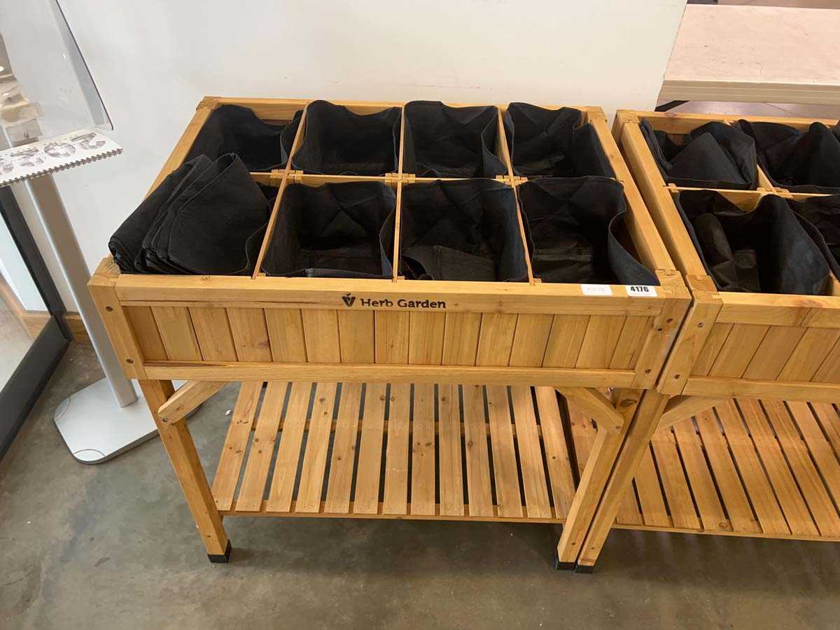 Lot 4176 - Wooden herb garden planter with shelf under