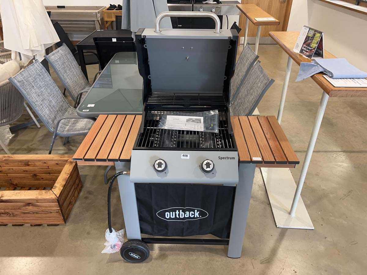 Lot 4179 - Outback spectrum gas powered BBQ with shelves