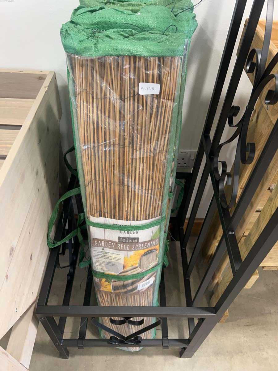 Lot 4199 - Pack of garden reed screening 1x3m