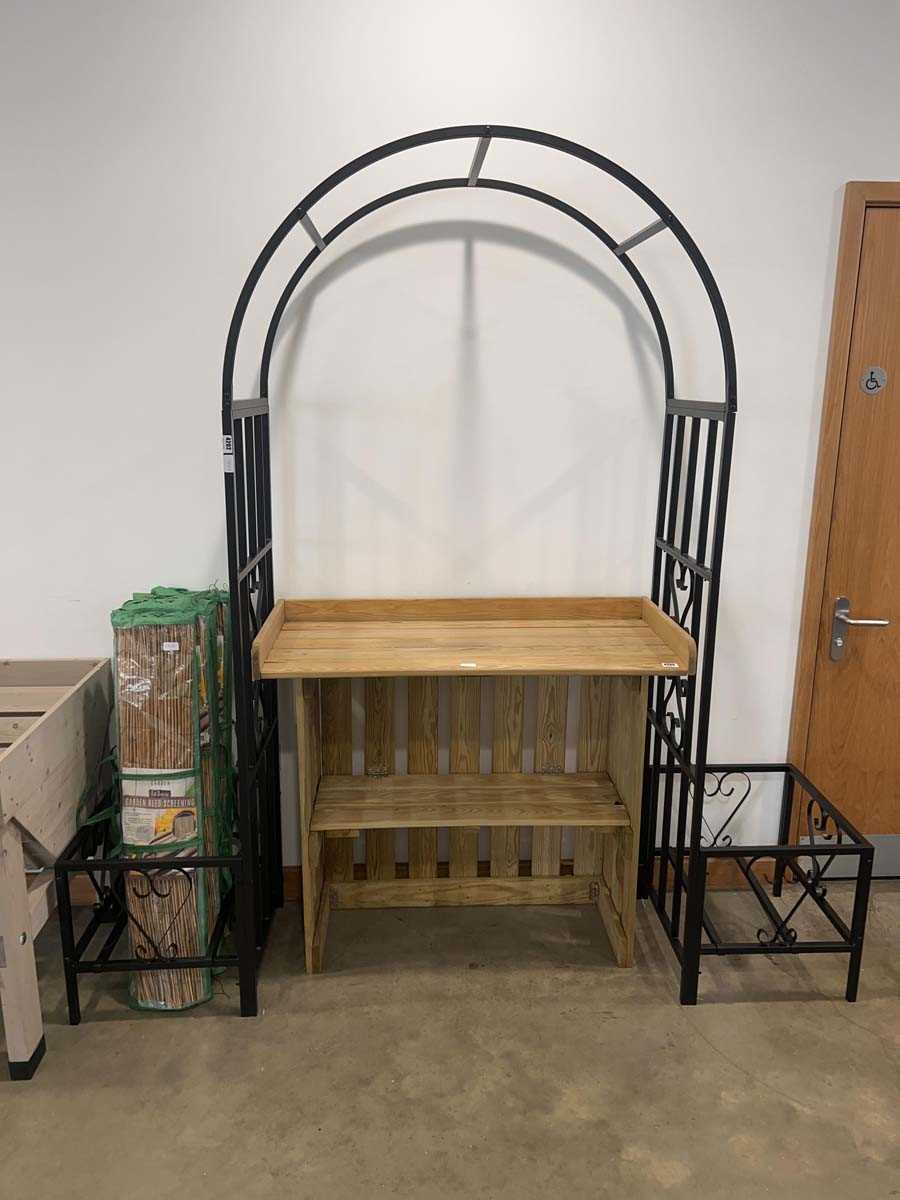 Lot 4202 - Metal garden arch with integral side planters