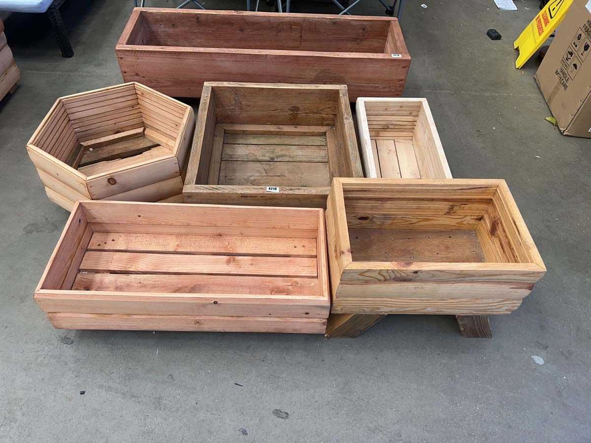 Lot 4219 - Assortment of 5 various pine planters