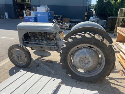 Lot 4256 - Vintage Ferguson petrol tractor