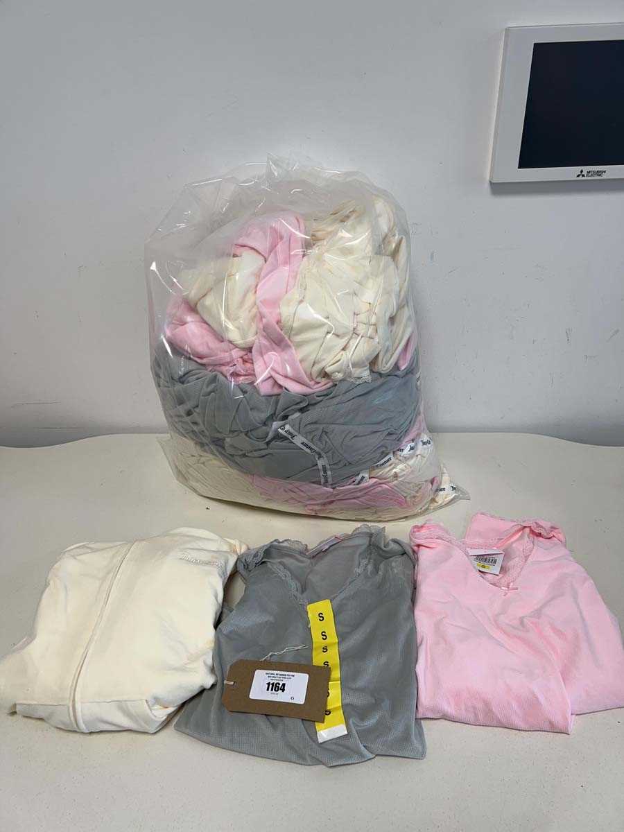 Lot 1164 - Mixed lot of ladies loungewear/sleepwear by...