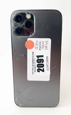 Lot iPhone 12 Pro 128GB Graphite (rear cracked)